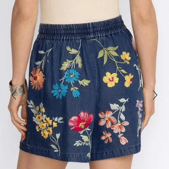 JHONNY WAS Evangeline drawstring shorts size Medium - Picture 2 of 9
